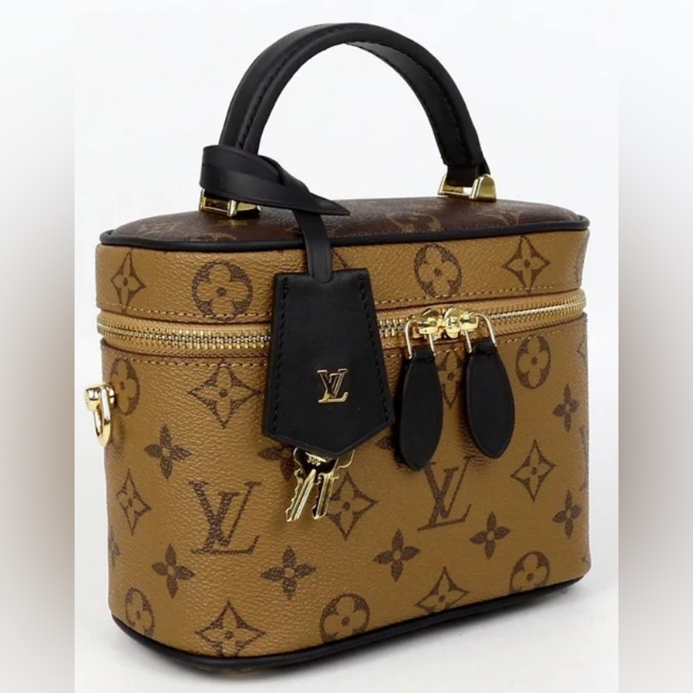 Beautiful luxury inspired bag